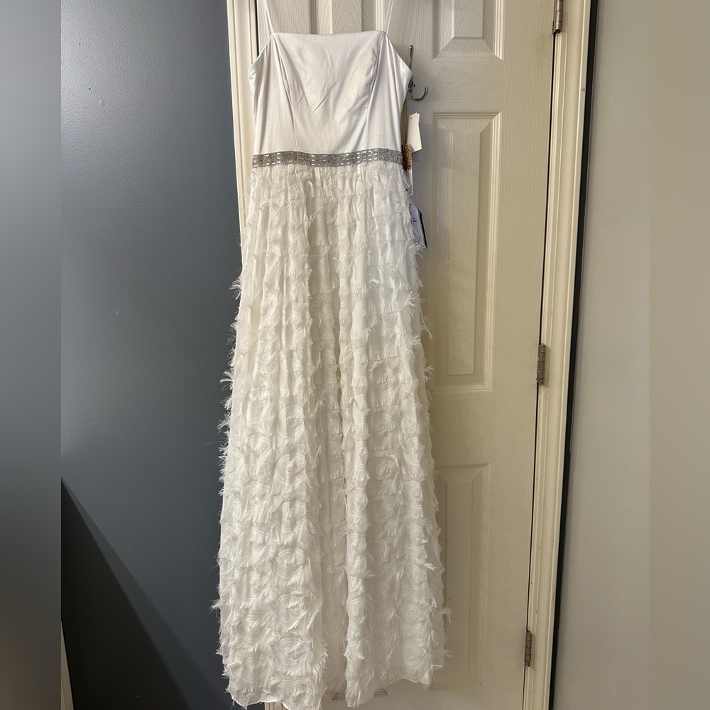 TLC Say Yes to the Prom Dress